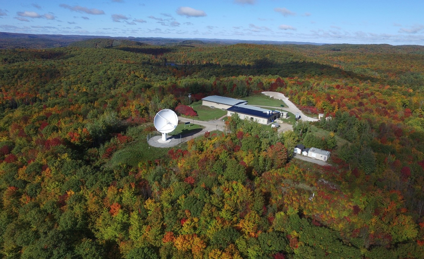 This image shows the Gatineau Satellite Station with 2 dish antennas and two buildings