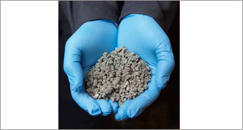 e-Zn’s technology “metallizes energy” – storing energy in physically free zinc metal