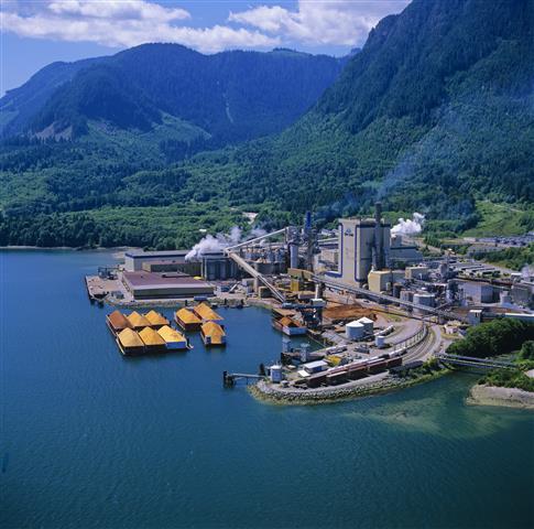 Photo of a pulp mill in British Columbia